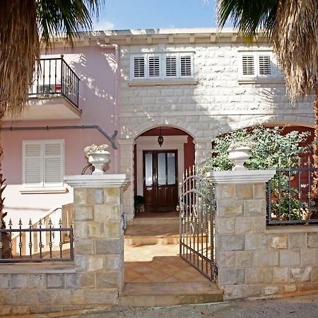 Apartment Ambroz ヴェラ・ルカ エクステリア 写真