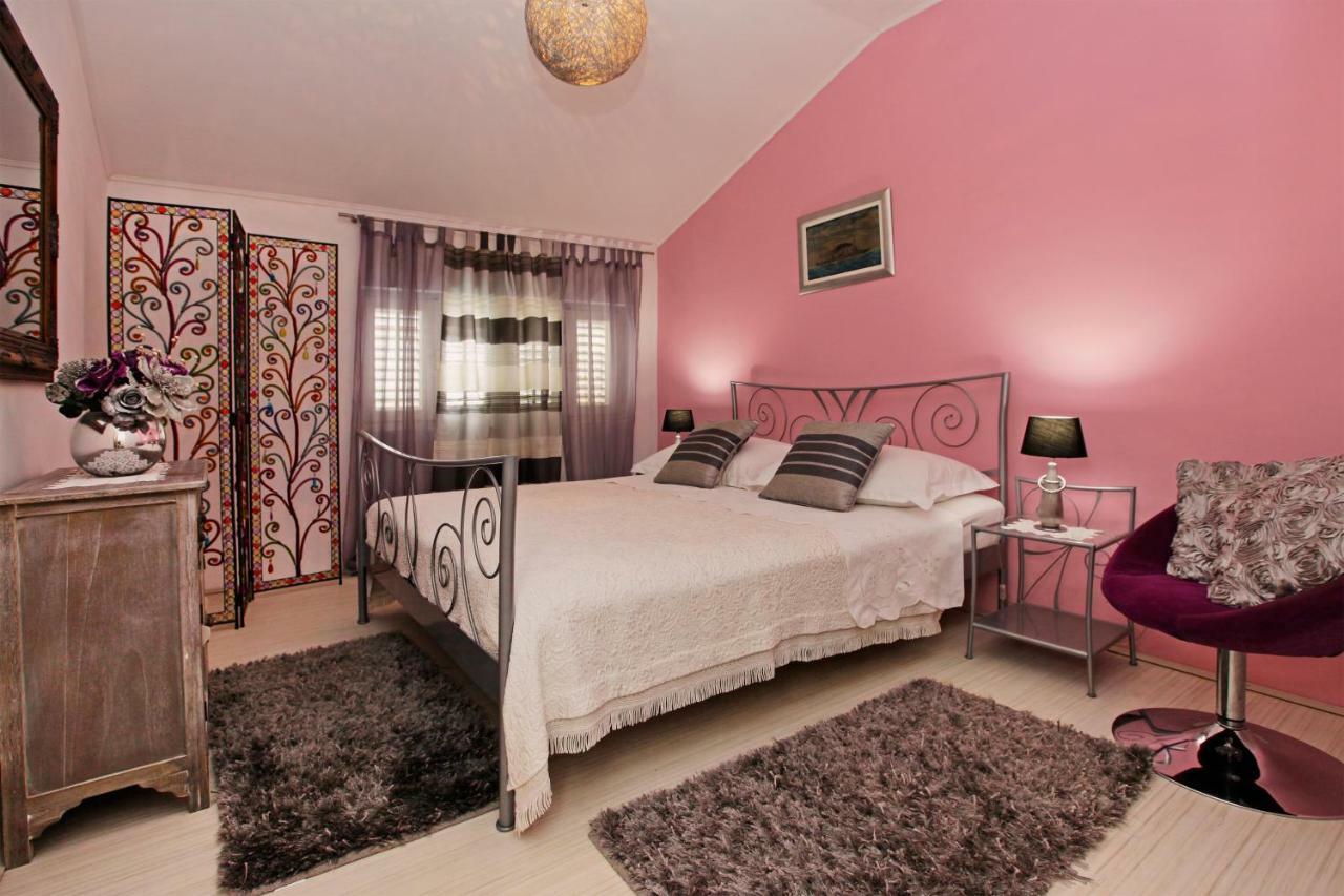 Apartment Ambroz ヴェラ・ルカ エクステリア 写真