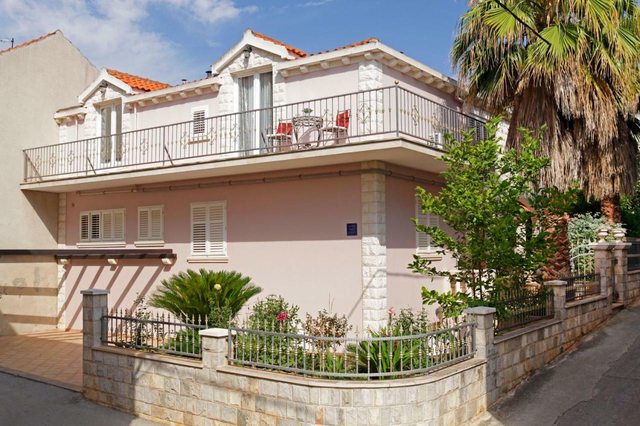 Apartment Ambroz ヴェラ・ルカ エクステリア 写真