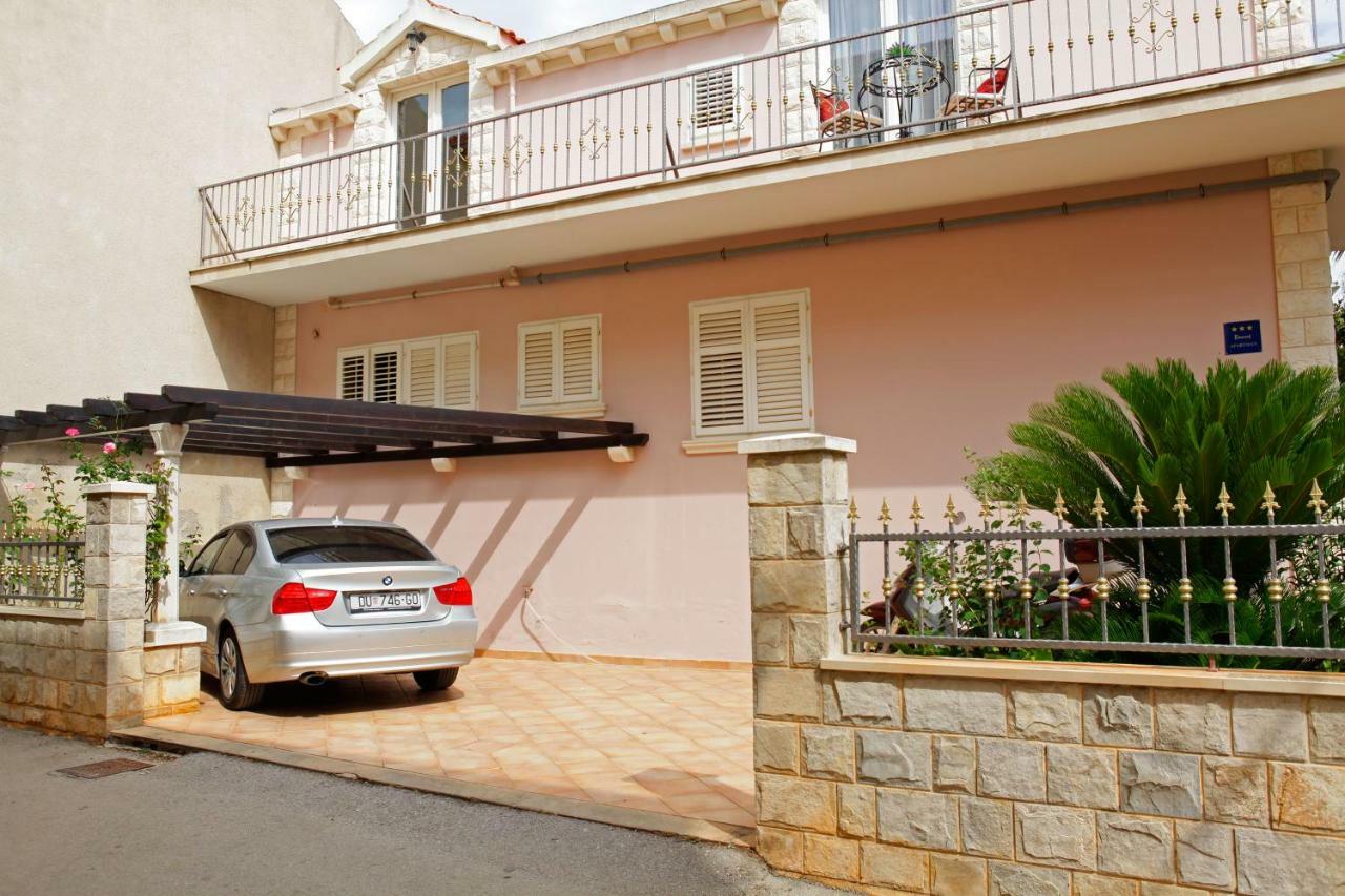 Apartment Ambroz ヴェラ・ルカ エクステリア 写真